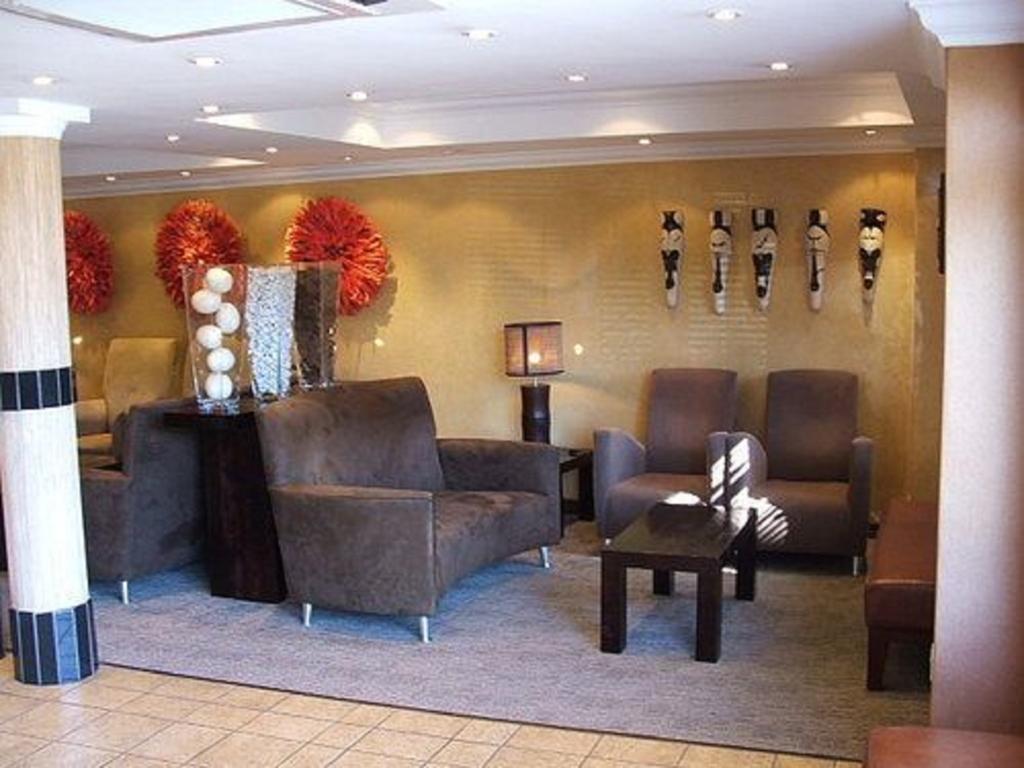Peermont Mondior Hotel Gaborone Exterior photo