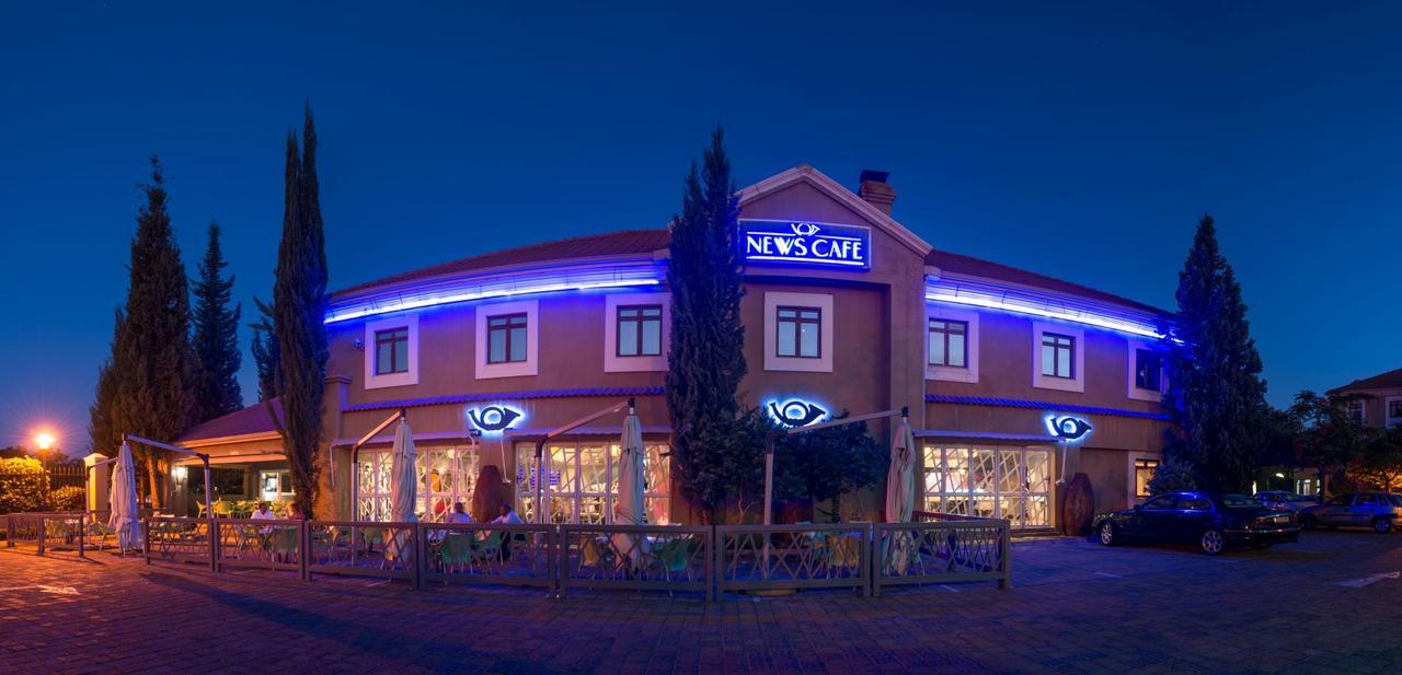 Peermont Mondior Hotel Gaborone Exterior photo