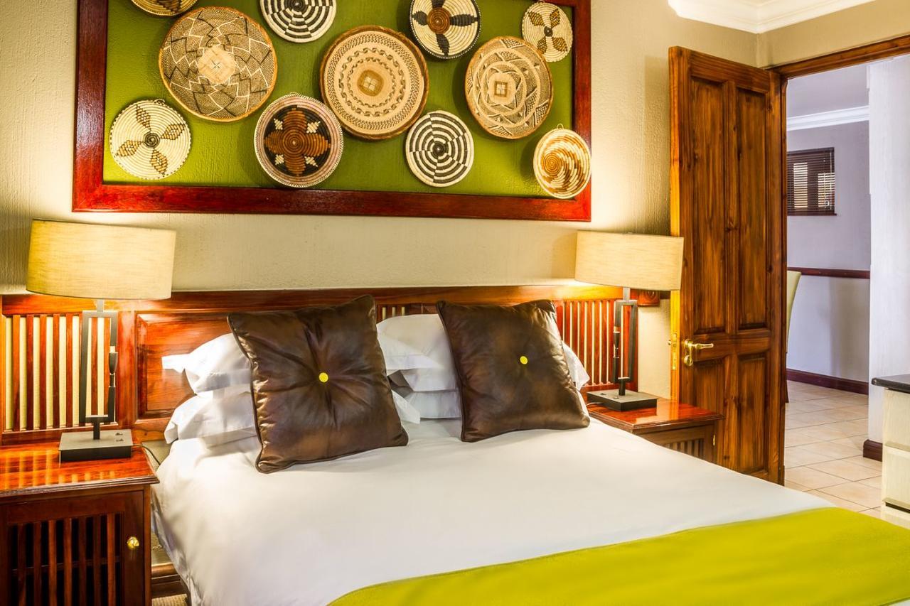 Peermont Mondior Hotel Gaborone Exterior photo