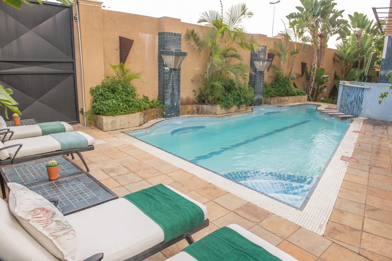 Peermont Mondior Hotel Gaborone Exterior photo