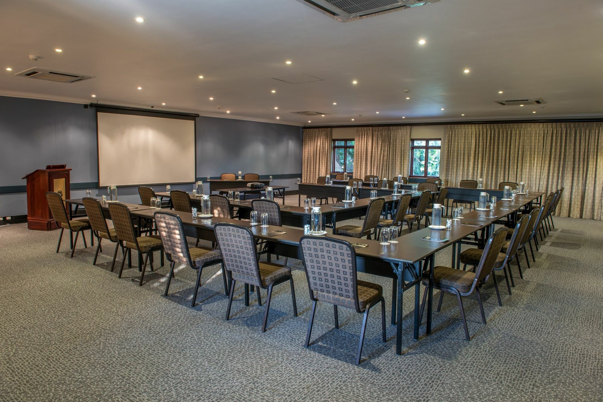 Peermont Mondior Hotel Gaborone Exterior photo