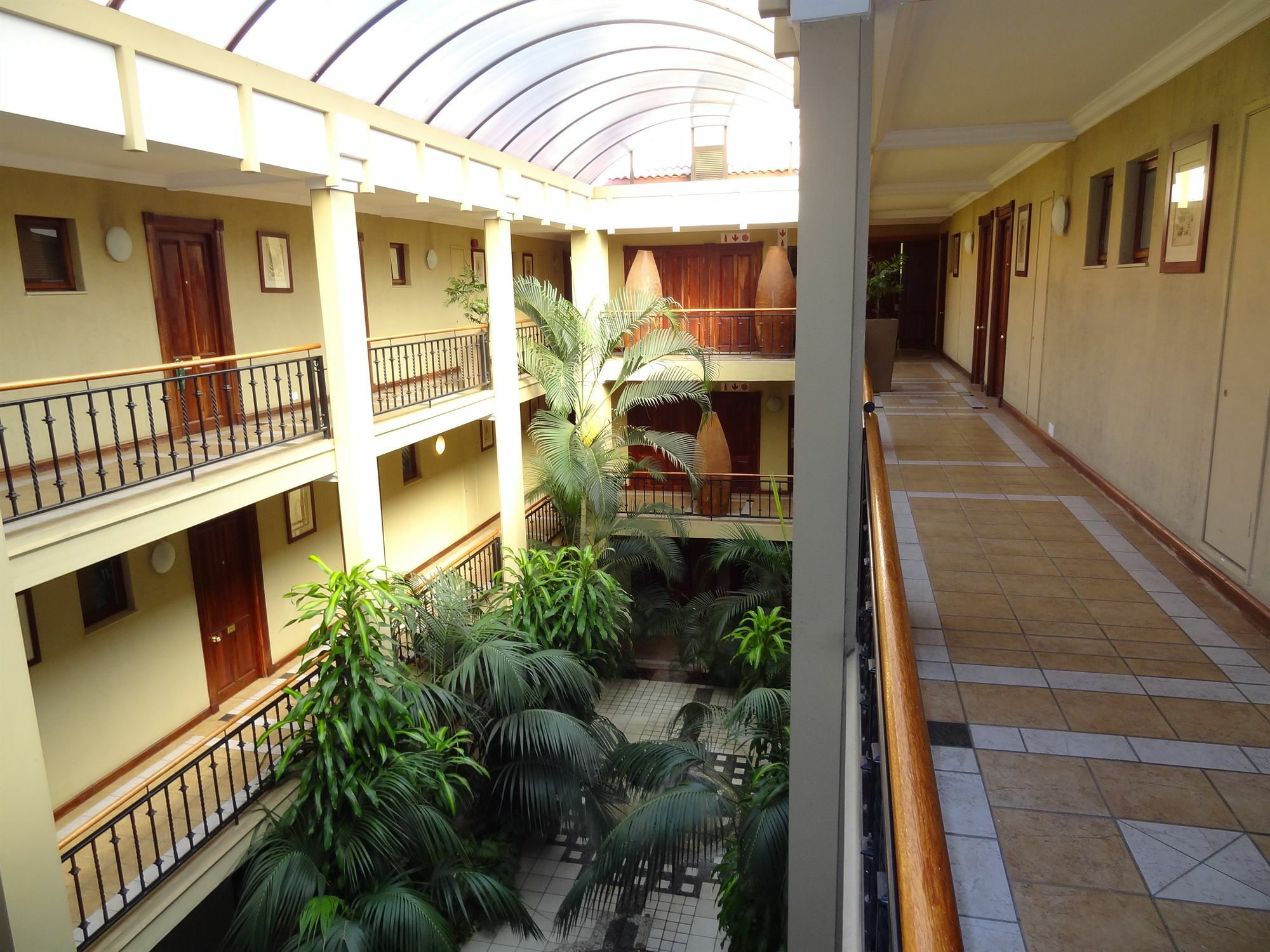 Peermont Mondior Hotel Gaborone Exterior photo